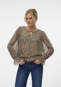 Vero Moda - VMSMILLA DETAIL - Blouse - birch Thumbnail Image 1