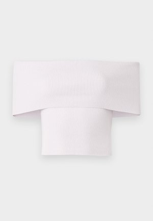 Schulterfreies, geripptes Oberteil in zartem Pink mit weitem Kragen und figurbetontem Schnitt. Glatte Textur mit vertikalen Rippdetails.