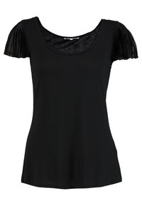 Czarna bluzka z dekoltem w serek. Krótkie rękawy z plisowanej przezroczystej tkaniny, łączą gładkie i teksturowane elementy w dopasowanym kroju.