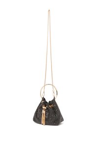Sort pyntet bucket bag lavet af netmateriale, med et guldtonet rundt håndtag og en frynse detalje, samt en snorelukning.