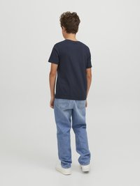 Jack & Jones Junior JJELOGO TEE NECK - T-shirt med print - navy blazer