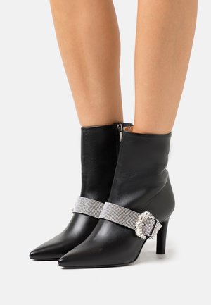 Peter Kaiser, Bottines - black