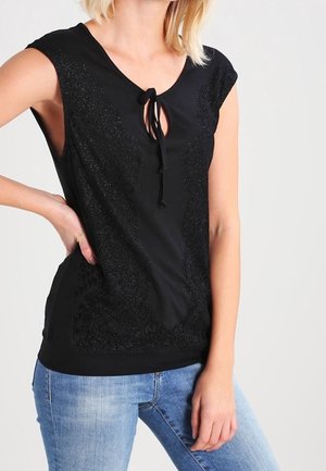 T-shirt z nadrukiem