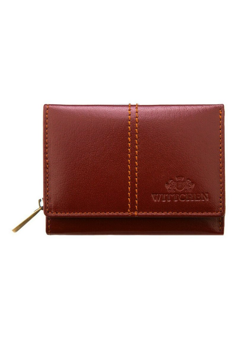 Portafoglio in pelle marrone con una superficie liscia, caratterizzato da cuciture arancioni e un compartimento con zip. Decorato con il logo "Wittchen".
