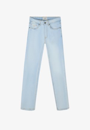 Jeans de mezclilla azul claro con corte recto, cinco bolsillos, costuras en contraste y cierre de botón. Textura suave con un diseño clásico.