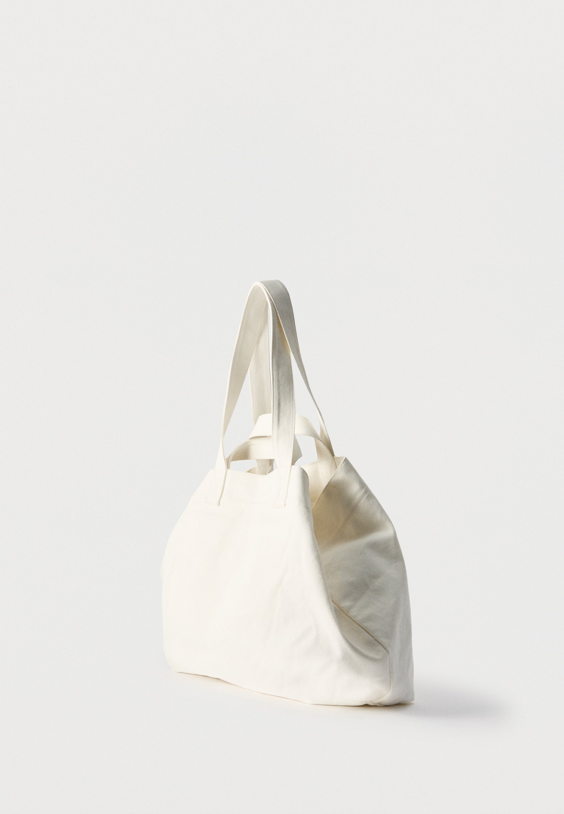 Maison Kitsuné DRESSED FOX - Tote bag - ecru/off-white - Zalando.co.uk
