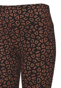 Schwarze Leggings mit einem braunen Leopardenmuster. Glatter, dehnbarer Stoff mit einem hohen Bund. Keine sichtbaren Metallteile oder Akzente.