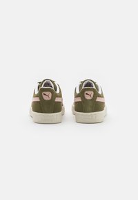 Puma SUEDE CLASSIC XXI UNISEX - Sapatilhas - burnt olive/lotus/marshmallow