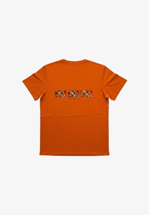 Bikkembergs, T-SHIRT BOKKEMBERGS - T-shirt con stampa - orange