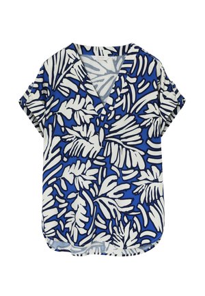 Blouse bleue à manches courtes avec motif abstrait de feuilles tropicales blanches et noires, col en V, coupe ample et ourlet légèrement arrondi.
