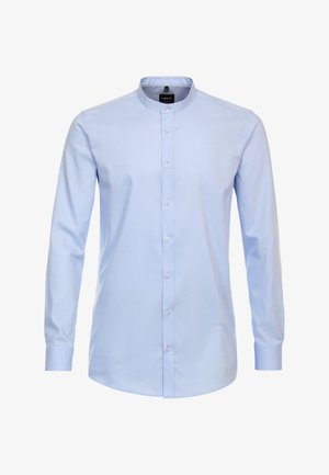 Himmelblaues Langarmhemd mit Stehkragen, Frontknöpfen und schlanker Passform. Hergestellt aus glattem Stoff mit einem dezenten Glanz.