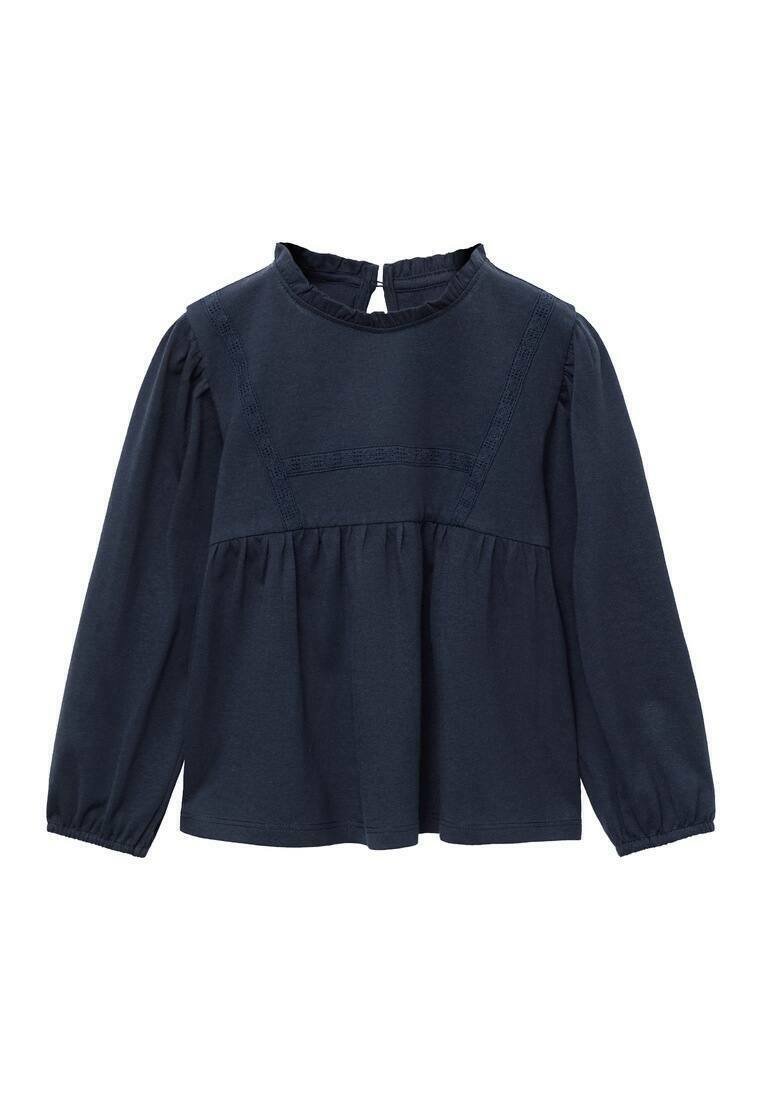 Tummansininen pitkähihaisulkoilupaita pyöreällä kaula-aukolla, tekstuuripintaisella vartalolla, koottu vyötärö ja nappikiinnitys selässä. Pehmeä kangas, rento malli.