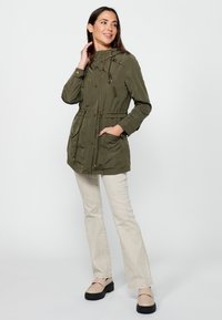 Koroshi Parka - kaki   khaki