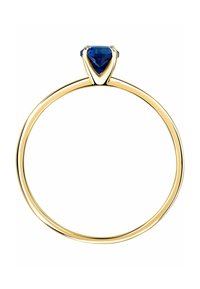 Guldring med en smal skaft och en triangulär blå ädelsten, med en slät yta och säker klämt detalj.