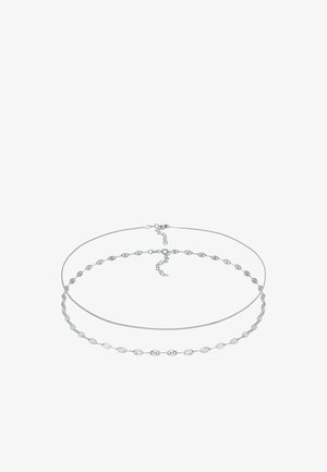 Collier en argent à plusieurs couches comprenant deux chaînes : l'une avec des accents ronds et l'autre lisse. Détail de fermoir ajustable inclus.