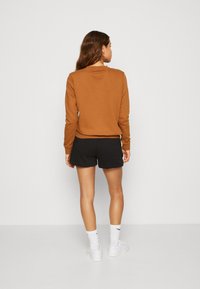 Nike Sportswear CLUB CREW - Camisola - ale brown/white