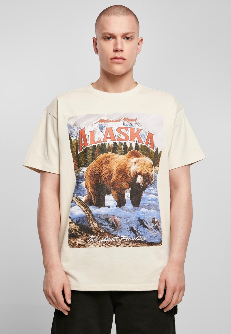 Upscale by Mister Tee T-shirts med print - sand