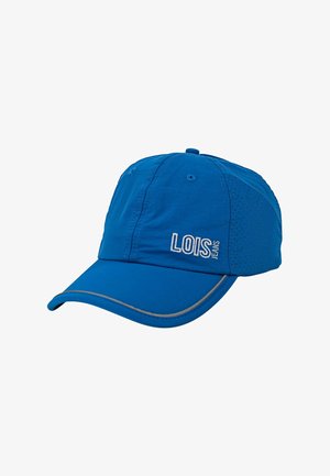 Gorra de béisbol azul con una visera curva. Presenta agujeros de ventilación y "LOIS JEANS" bordado en blanco en el lateral. Textura de tela lisa.