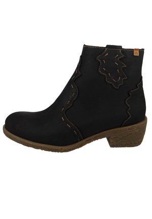 El Naturalista Stiefelette - black