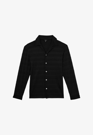 Cămașă neagră cu mâneci lungi, din material texturat, cu guler întins și nasturi albi pe lungimea din față.