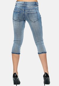 Elara CAPRI - Shorts vaqueros - blau