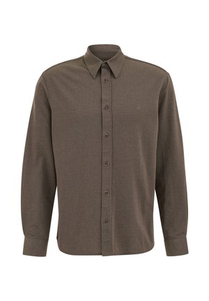 Camicia uomo a maniche lunghe con bottoni, marrone scuro, con colletto appuntito e logo ricamato sobrio sul petto sinistro.