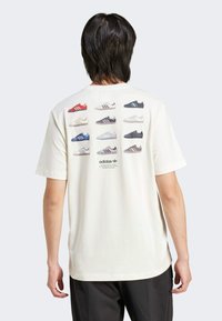 adidas Originals - SUPPLY SPORT 3 - Print T-shirt - off white Thumbnail Image 1