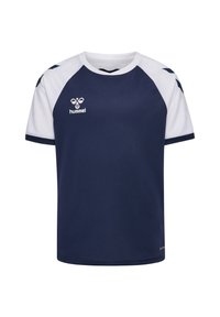 Marinblå sport-T-shirt med vita korta ärmar, med en logotyp på bröstet och kontrasterande axelränder. Tillverkad av mjukt, lätt material.