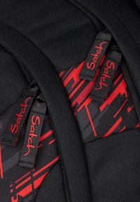 Satch PACK  - Schulranzen Set - schwarz