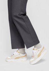 Puma - 180  - Skate shoes - frosted ivory/white Thumbnail Image 1