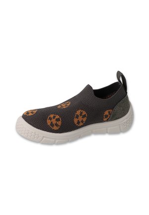 Sneakers zakładane w ciemnoszarym plecionym materiale z pomarańczowym wzorem kwiatowym; teksturowana gumowa podeszwa; szary akcent na pięcie; pętla umożliwiająca łatwe zakładanie.