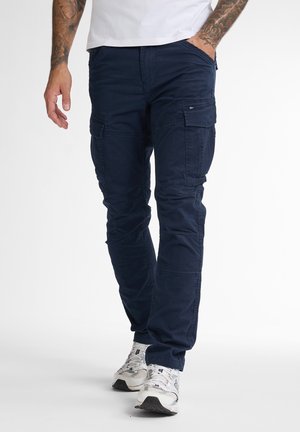 Pantaloni cargo navy cu multiple buzunare, realizați dintr-un amestec de bumbac, având un design cu picior tapered și o textură netedă.