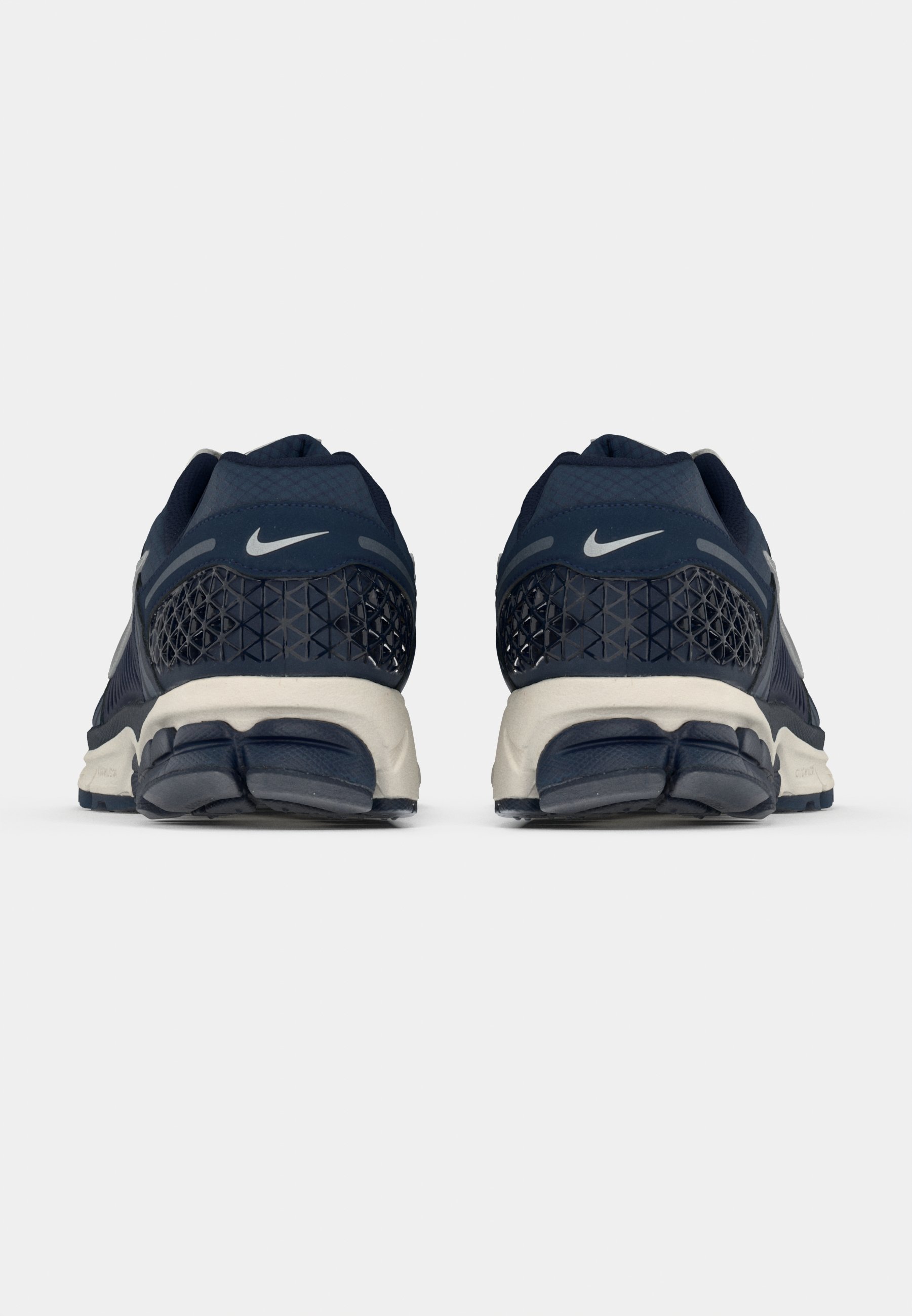 Nike Sportswear ZOOM VOMERO 5 SE TECH - Trainers - blue void