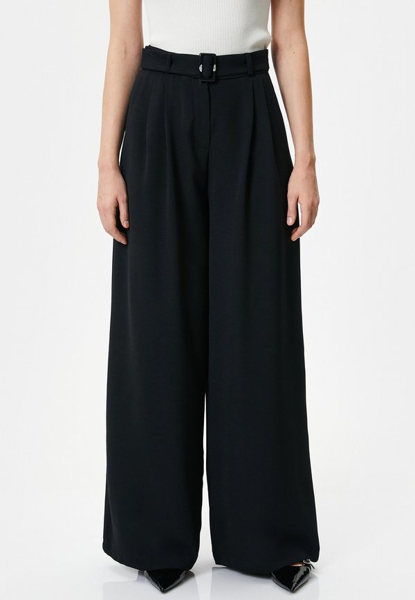 POCKET DETAIL HIGH RISE BELTED WIDE LEG  - Stoffhose