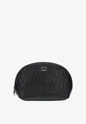 Trousse de toilette noire en forme de demi-lune avec un motif G en relief répété et un petit logo double G argenté au centre en haut.