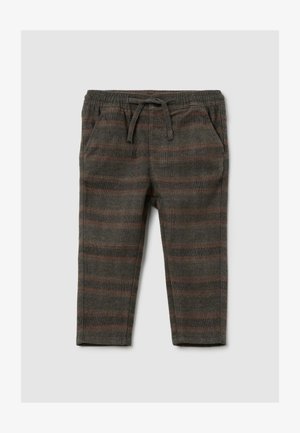 Pantalones a rayas gris y marrón con cintura elástica, cordón y bolsillos laterales. La tela tiene una textura suave y un patrón sutil.