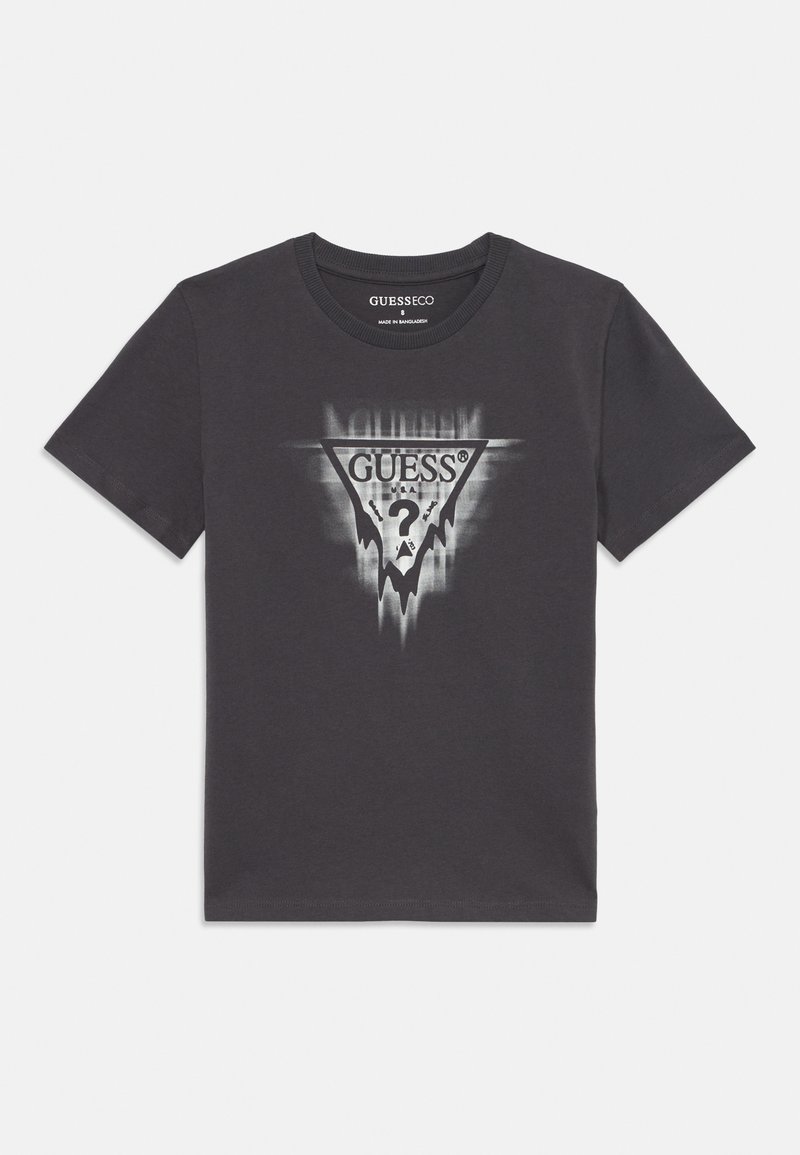Mørkegrå t-skjorte med korte ermer, med et smeltende trekantet GUESS-logo og spørsmålstegn-design sentrert på forsiden.