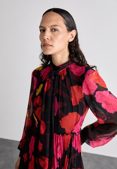 Erdem LONG SLEEVE GOWN WITH PLEATED SKIRT - Gallakjole - black