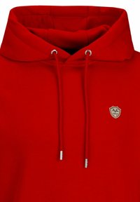 Roodhoodie gemaakt van zacht materiaal, met een opvallende logo-aanpassing, zilverkleurige koorden en een relaxte pasvorm.