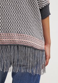 TOM TAILOR DENIM Neuletakki - apricot