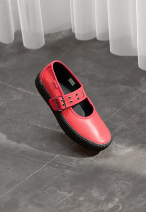 MARY JANE CREEPER - Ballerinasko m/ rem - racing red