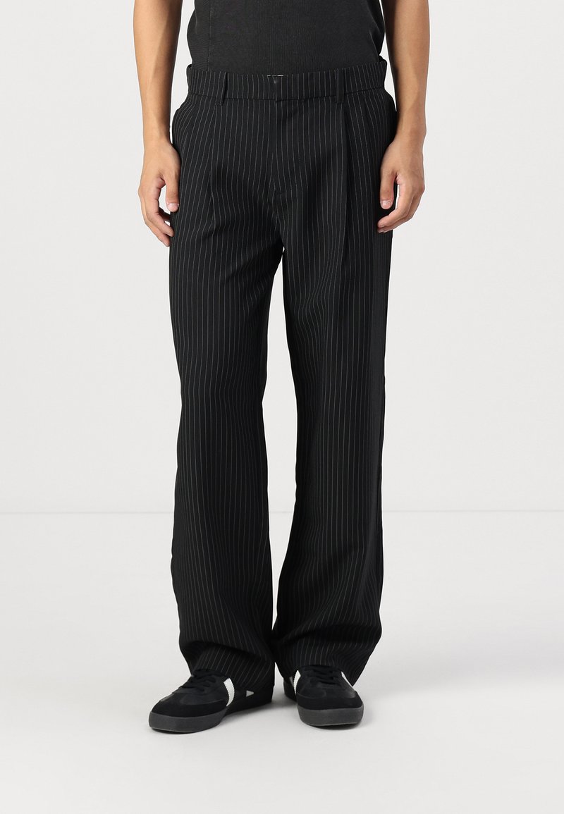 Jack & Jones JPSTBILL JJDAYTONA WIDE - Trousers - black