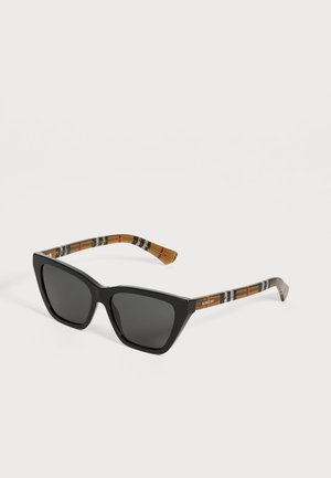Burberry, 0BE4468 - Слънчеви очила - black