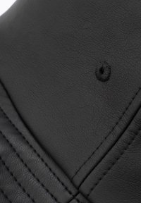 Manufaktur13 BUCKET - FISCHERHUT - Hat - black out leather