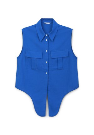 Blue sleeveless shirt with a pointed collar, front button closure, and two chest pockets. Smooth texture, flared hem design.