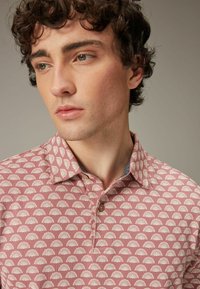 Next TEXTURED - Polosärk - pink white