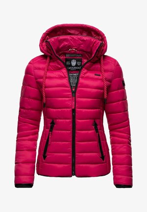 Kirkkaan pinkki tikattu takki hupulla, etuvetoketjulla, mustilla vetoketjutaskuilla ja hupun kiristysnauhoilla, suunniteltu kylmään säähän.