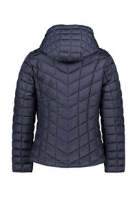 Hættepufferjakke i marineblå med chevron-quiltet mønster, der har en strømlinet silhuet og tekstureret stof til isolering.