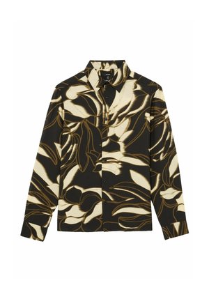 Koszula na długi rękaw z guzikami, z czarno-beżowym abstrakcyjnym kwiatowym wzorem i spiczastym kołnierzykiem, rozłożona na białym tle.
