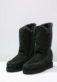 Mou ESKIMO  - Botas de cuña - black